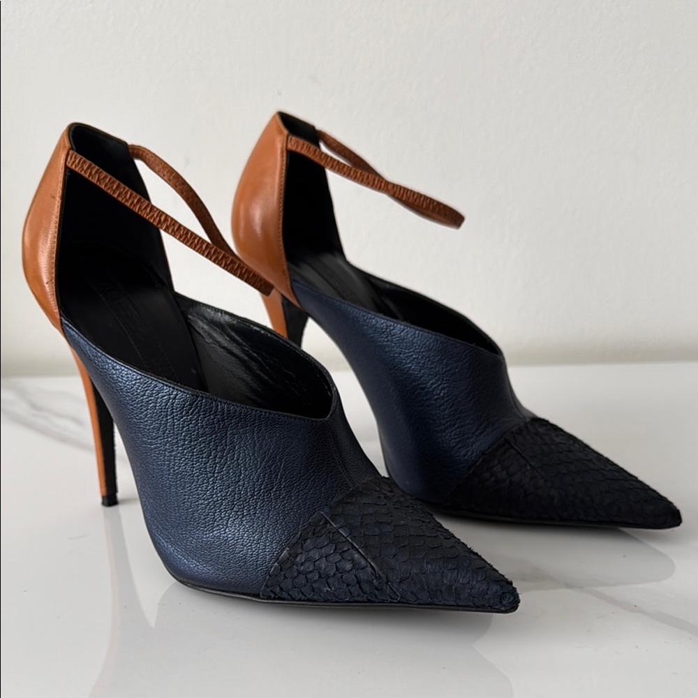 Narciso Rodriguez Two-Tone Leather Heels